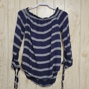 BEACHLUNCHLOUNGE Blue Striped Off the Shoulder Blouse